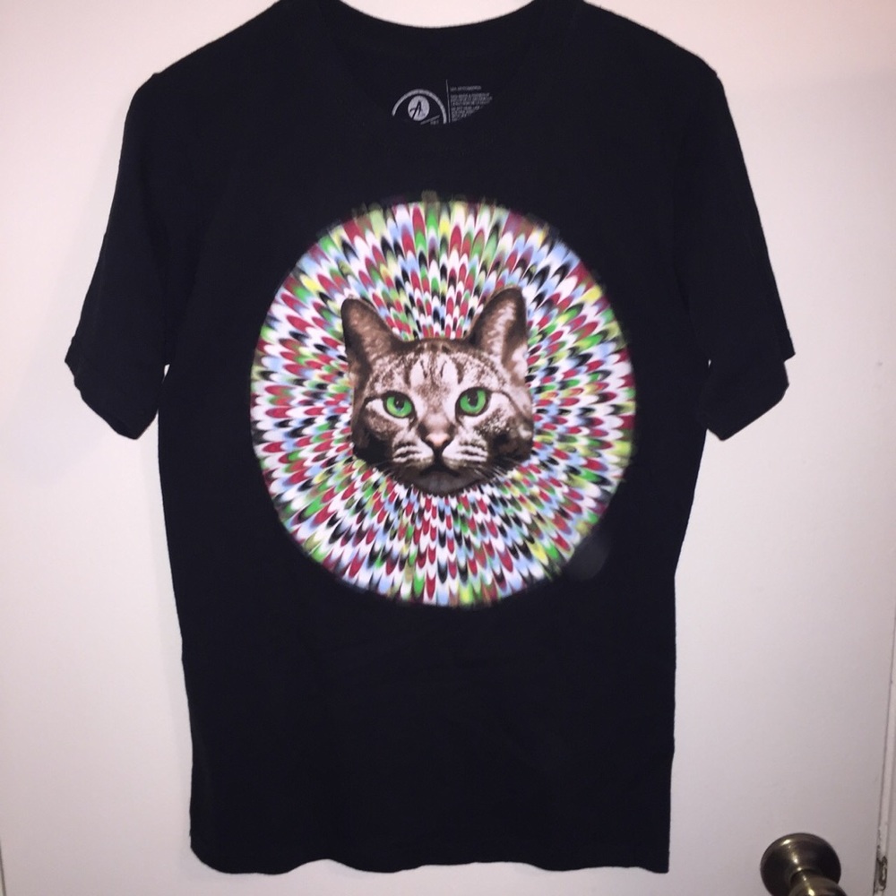 Kaleidoscope cat graphic T-shirt